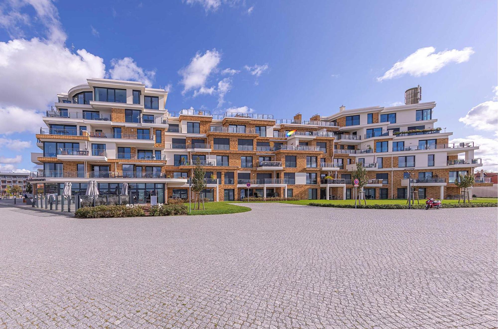 Atlantica - Apartment In Der Hafenresidenz Mit Wellness & Mueritzblick Waren  Extérieur photo